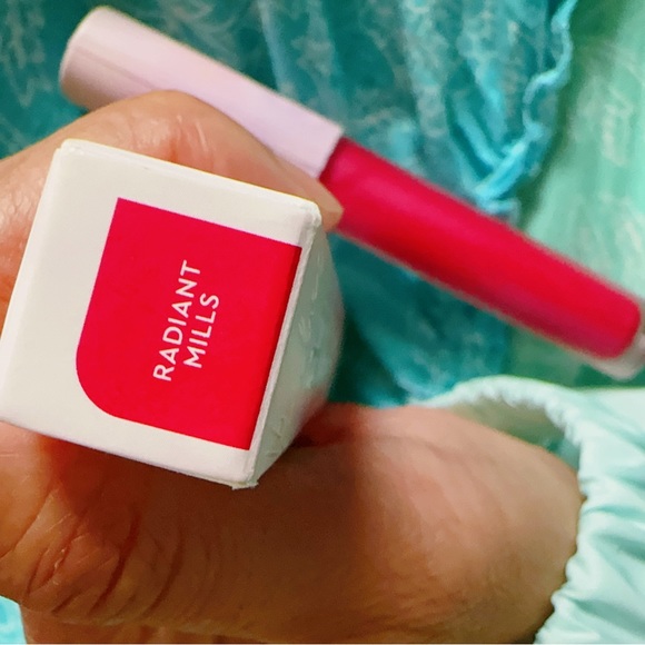 Florence by mills 16 wishes get glossed lip glos new 0.13oz A20 Radiant Mills - Picture 4 of 5